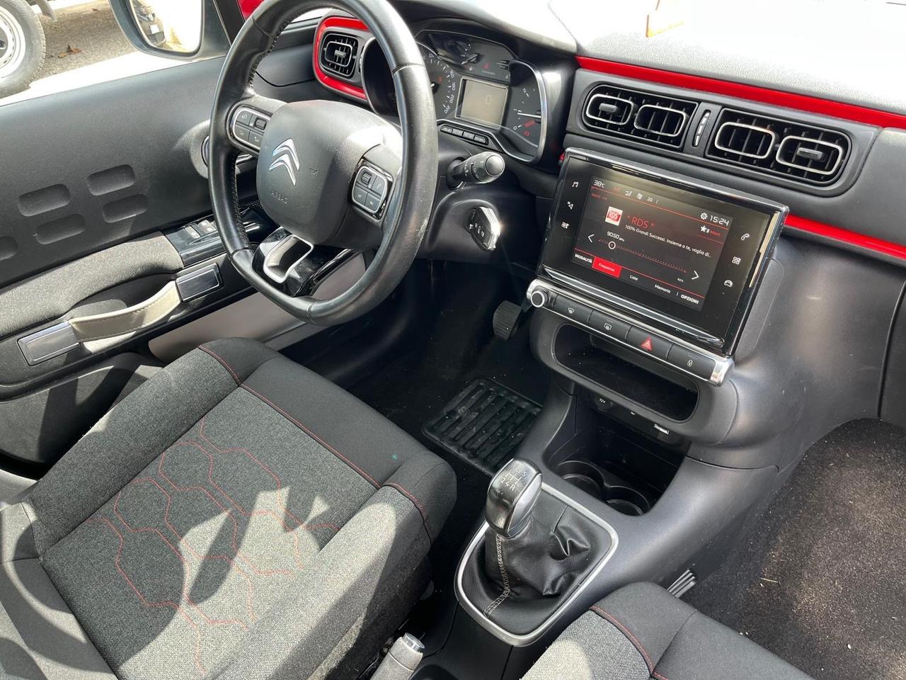 Citroen c3 3 serie SHINE -1.2 benz -82cv- 2017