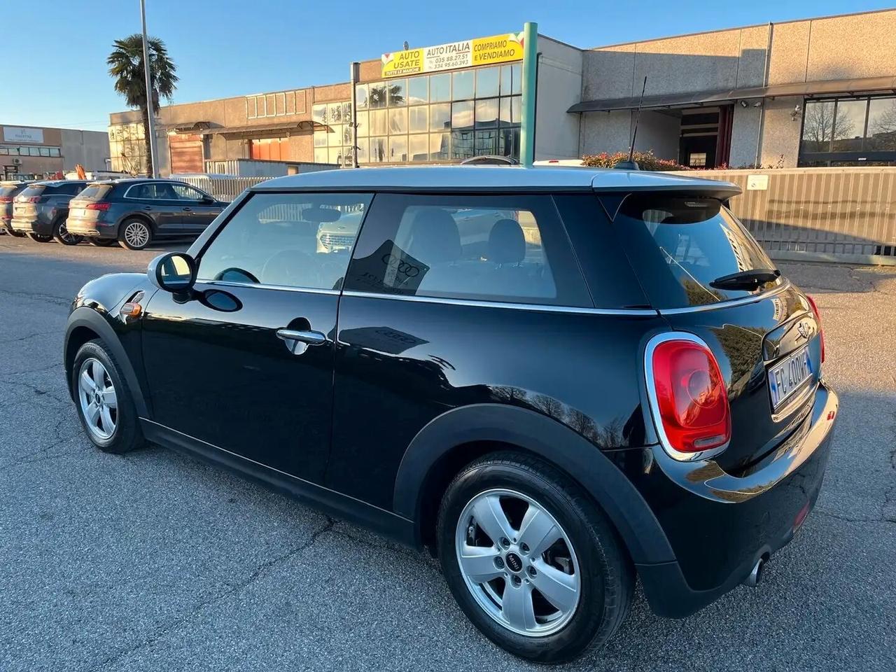 Mini Cooper D 1.5 3p auto