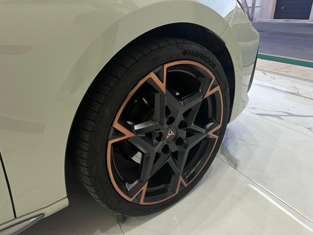 Cupra Leon 1.5 Hybrid 150 CV DSG