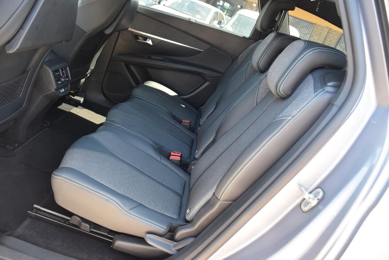 Peugeot 5008 7POSTI IVA DETR. 1.5HDi 130CV EAT8 FULL