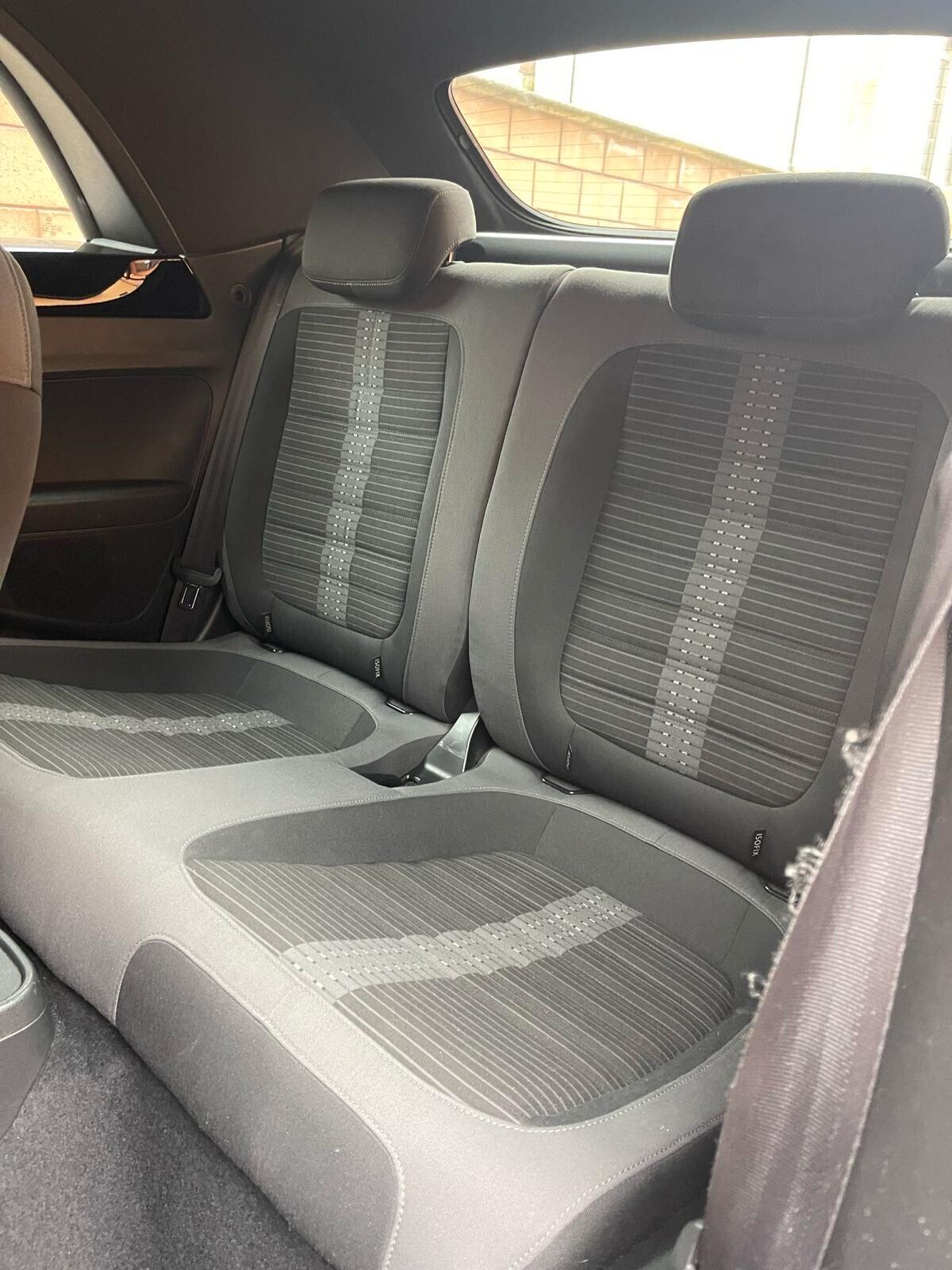 Volkswagen Maggiolino 1.6 TDI Design