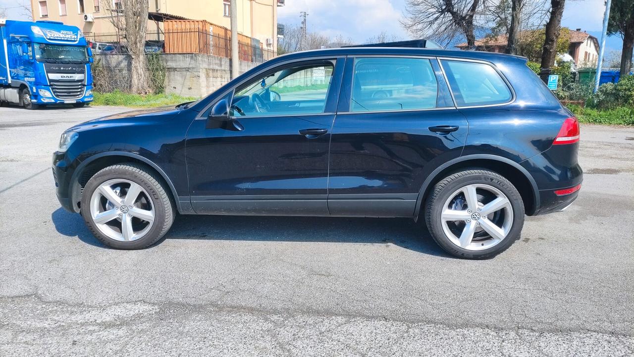 Volkswagen Touareg 3.0 TDI tiptronic BlueMotion Technology - 2011