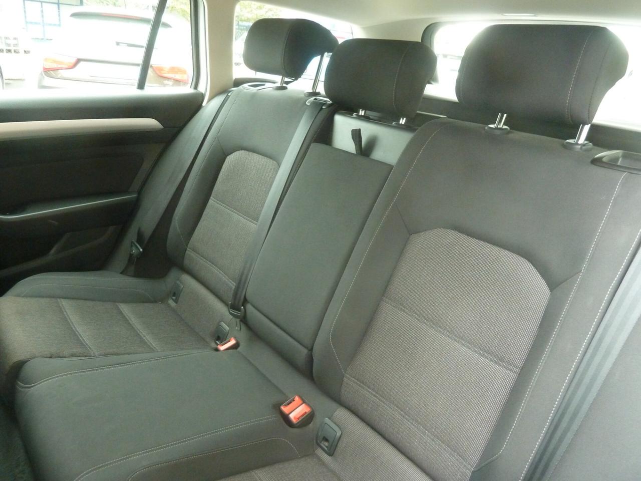 Volkswagen Passat Variant 1.6 TDI Business BlueMotion Technology