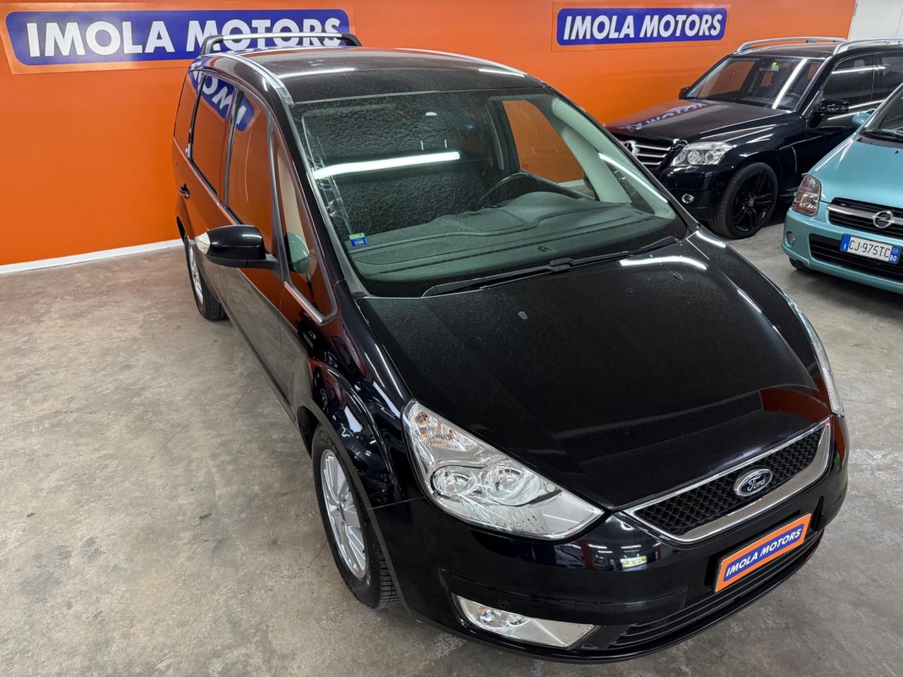 Ford Galaxy 2.0 da 140 CV - Gancio Traino Estraibile 7 posti