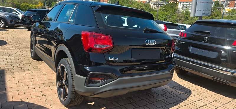 Audi Q2 35 TDI S tronic Business Advanced