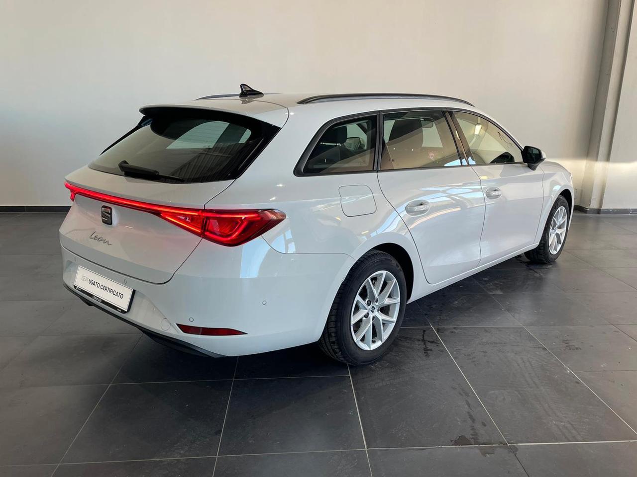 SEAT Leon IV 2020 Sportstourer - Leon Sportstourer 2.0 tdi Business 150cv dsg