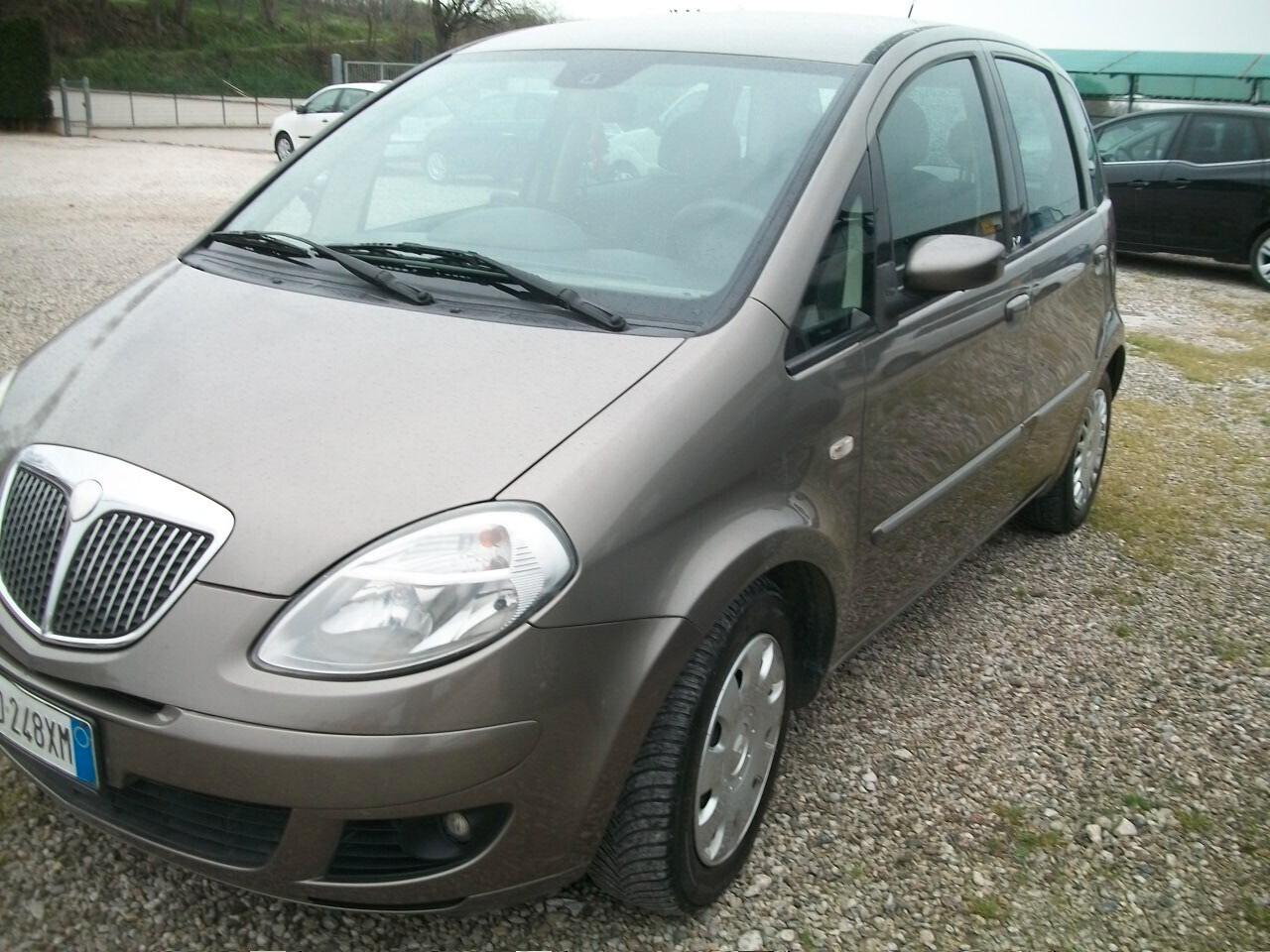 Lancia MUSA 1.3 Multijet 16V 90 CV Oro SI NEOPATENTATI GARANZIA UN ANNO SOSTITUITO MOTORE ATUALMENTE KM 87500 EURO 04 CC 1248 MULTIGET