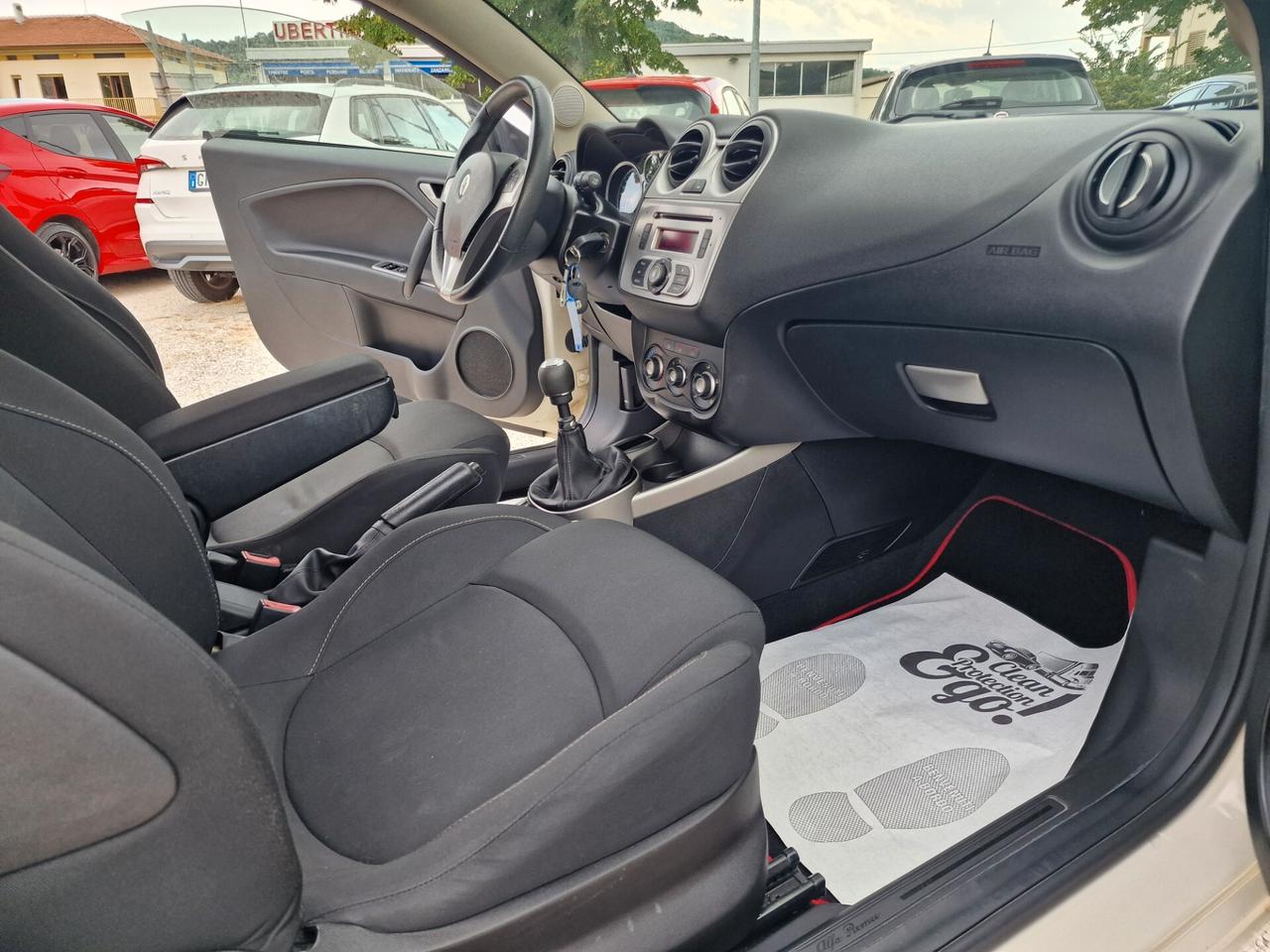 Alfa Romeo MiTo 1.4 78 CV Distinctive Sport GPL