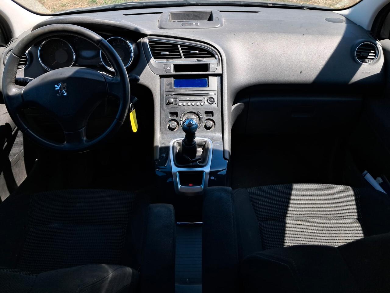 Peugeot 5008 1.6 HDi 112CV Business