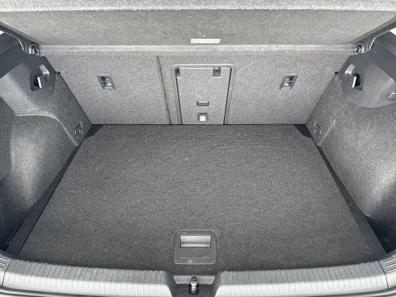 Volkswagen Golf 2.0 TDI SCR 85kW Life DSG