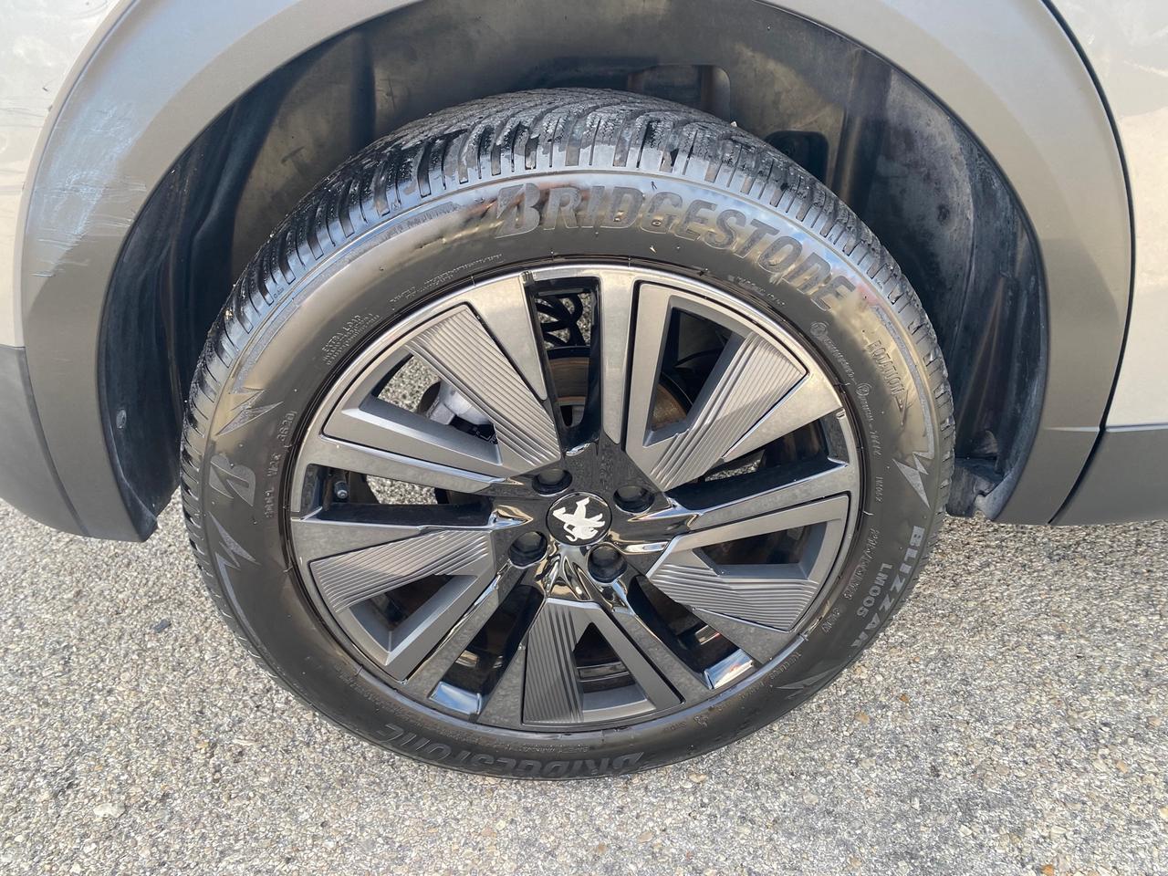 Peugeot 2008 1.5 BlueHDi 130cv S&S EAT8 GT Line