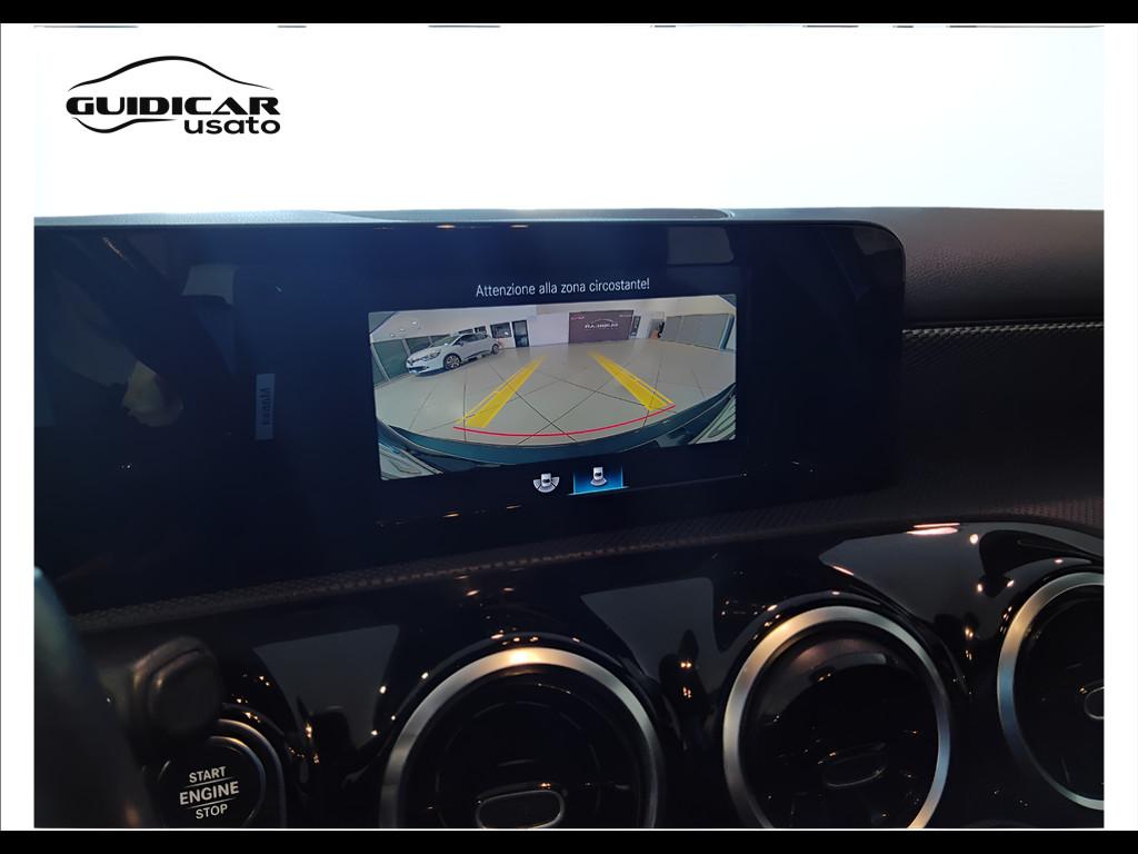 Mercedes-Benz Classe A - W177 2018 - A 180 d Sport auto