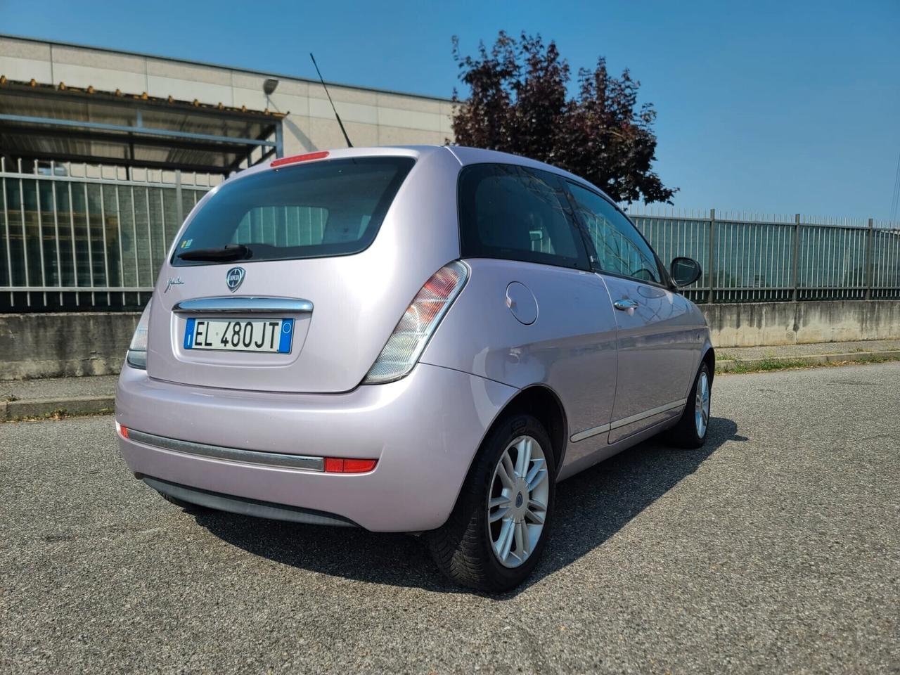 Lancia Ypsilon 1.4 Unyca Ecochic GPL X NEOPATENTATI