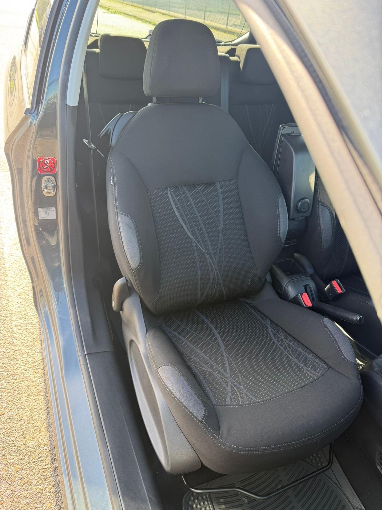 Peugeot 208 1.2 benzina. 12 mesi di garanzia