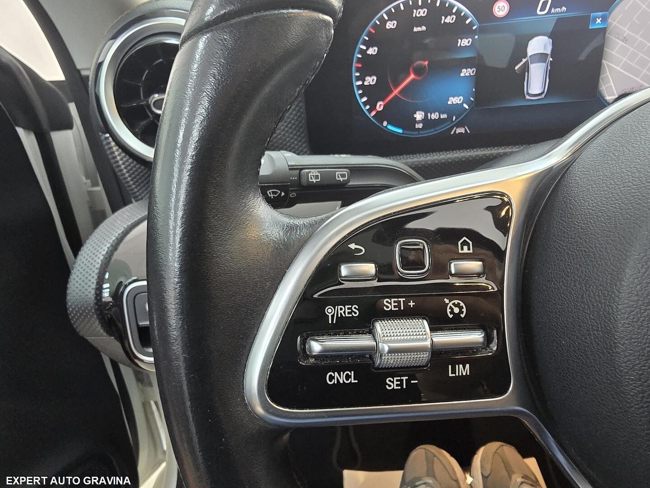 MERCEDES CLA180 SHOTING BRAKE TETTO APRIBILE