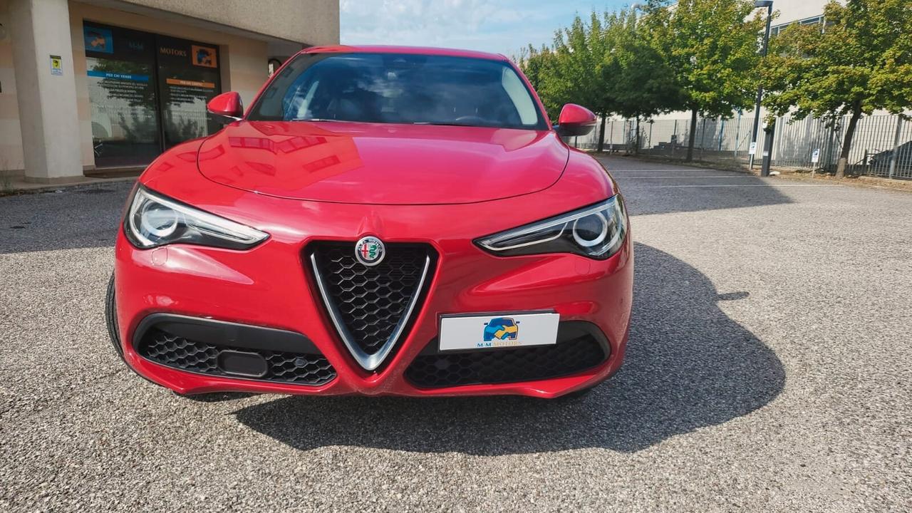 Alfa Romeo Stelvio 2.2 Turbodiesel 160 CV AT8 RWD Business