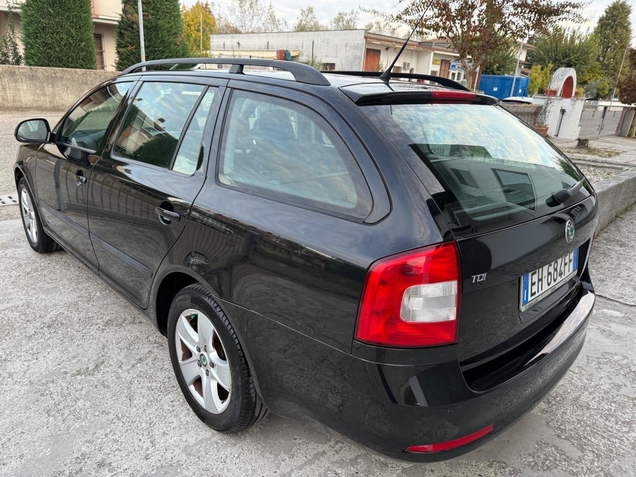 Skoda Octavia 1.6 TDI 105 CV UNICO PRP. 12/2011