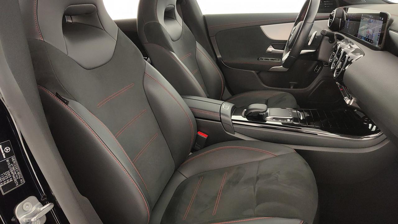 Mercedes-Benz CLA Coupe 220 d Premium auto