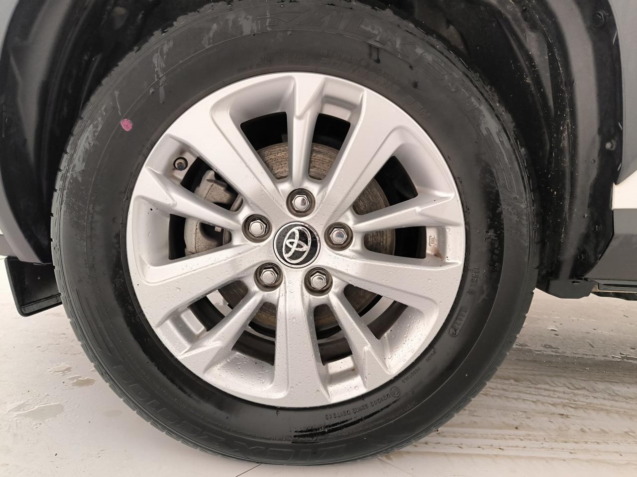 Toyota yaris cross 1.5h active fwd 116cv e-cvt