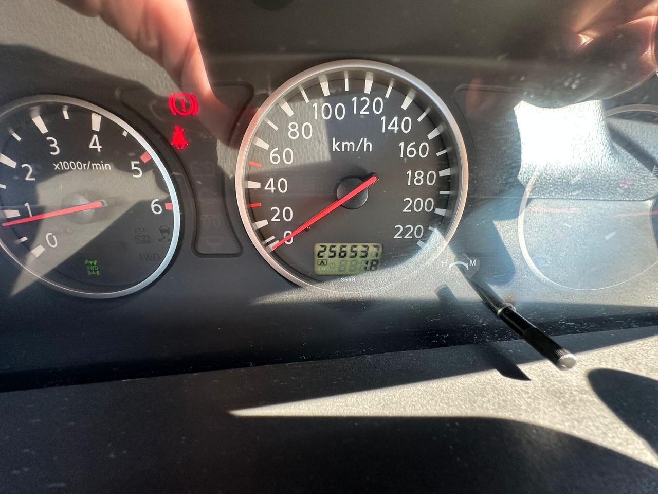 Nissan X-Trail 2.2 dCi Elegance Columbia