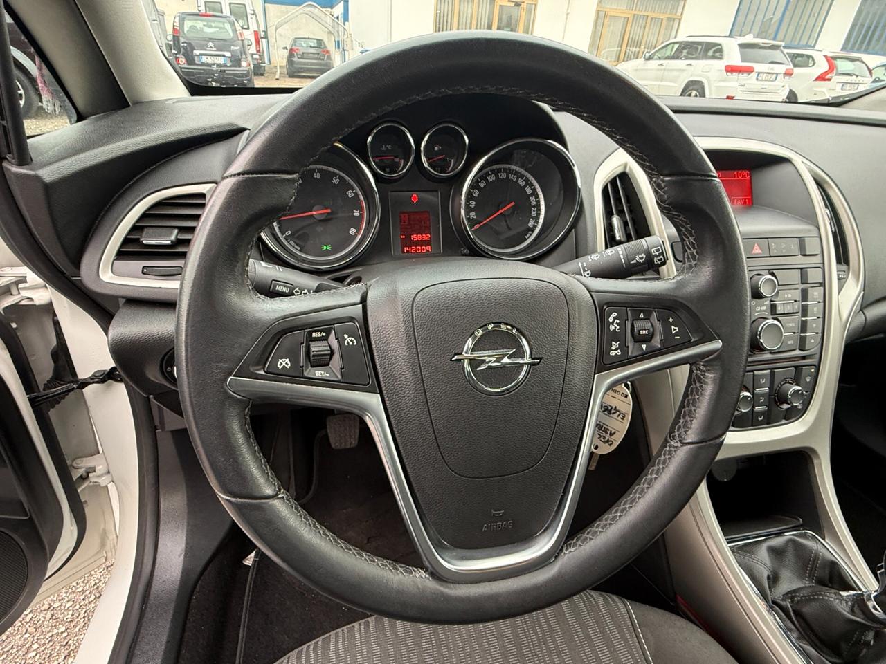 Opel Astra 1.4 Turbo 140CV Sports Tourer GPL Tech Cosmo