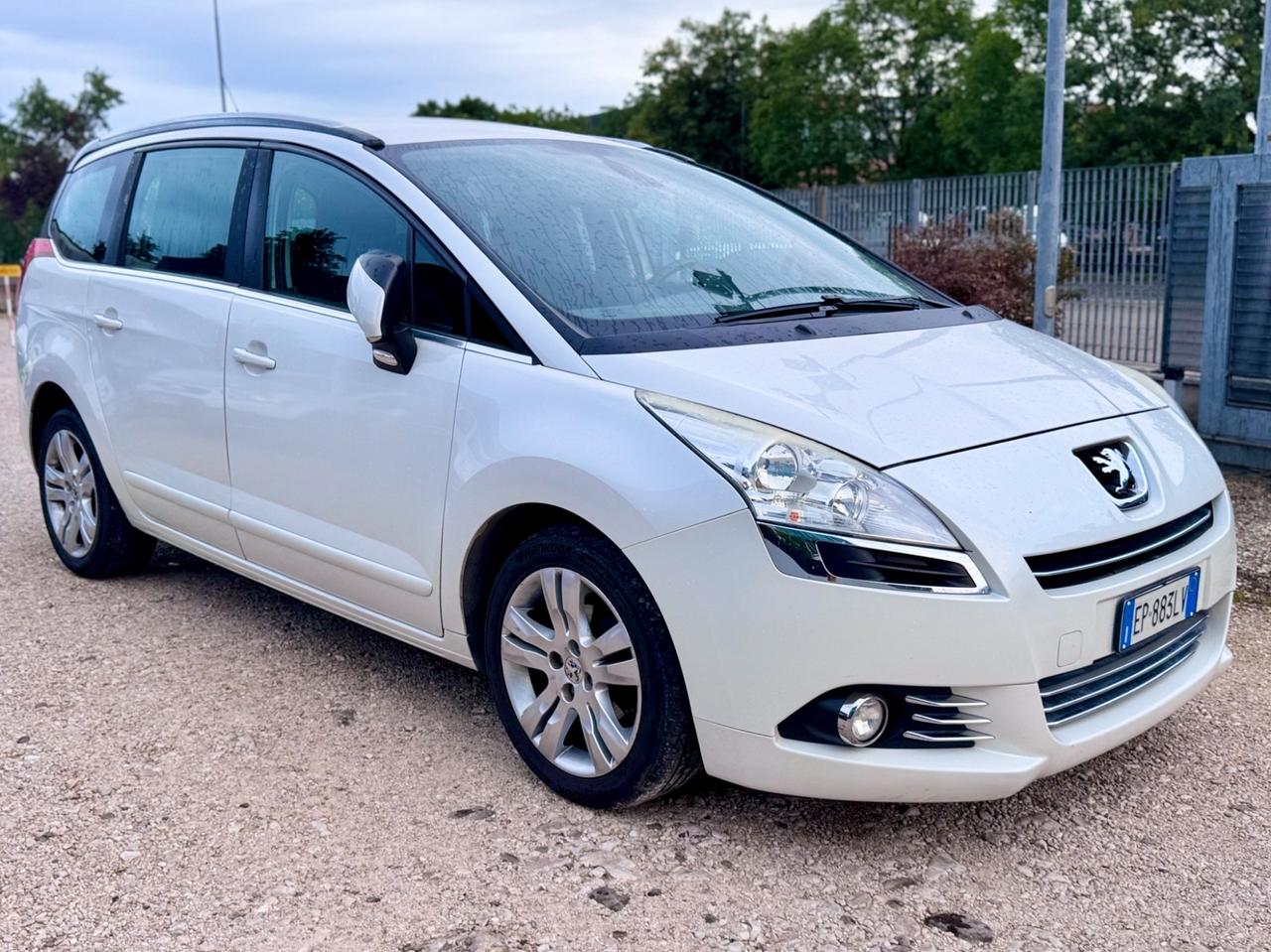 Peugeot 5008 1.6 Diesel 115CV Allure 7 posti - 2013