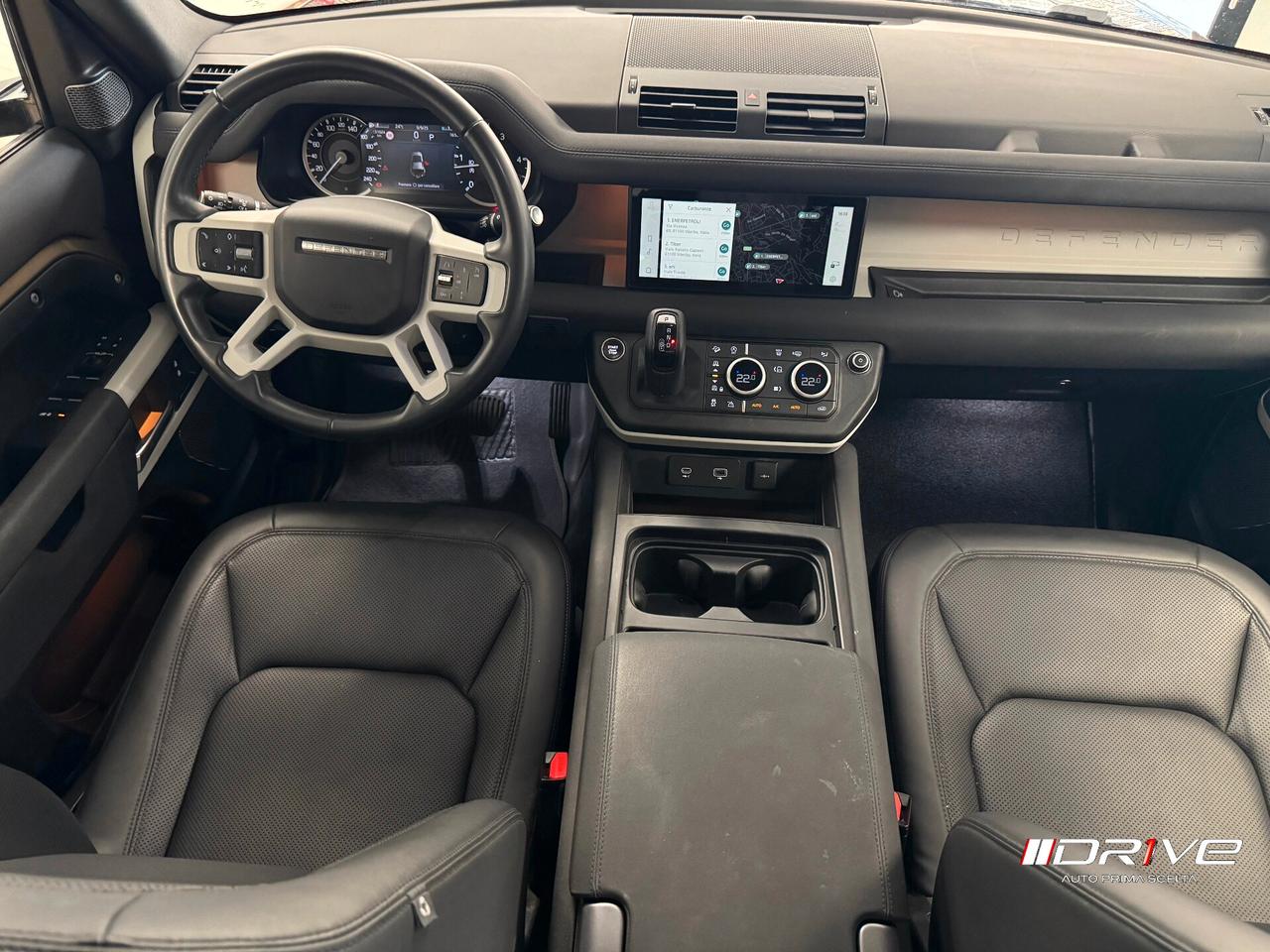 LAND ROVER Defender (2019) Defender 110 3.0D I6...