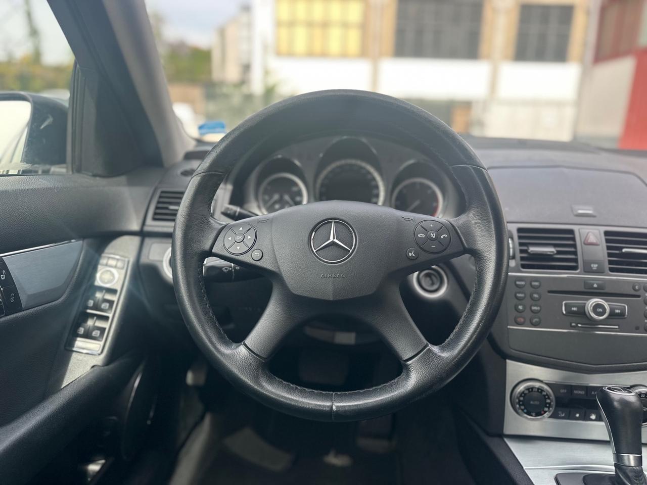 Mercedes-benz C 220 CDI BlueEFFICIENCY Elegance