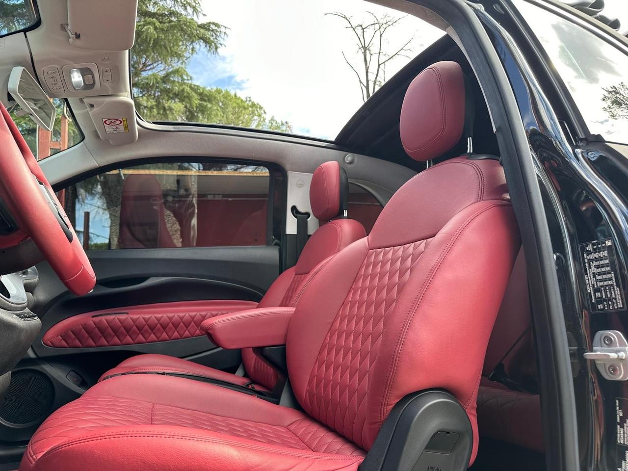 Fiat 500 La Prima Cabrio 42 kWh nera opaca full led prezzo promo