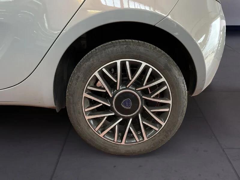 Lancia Ypsilon 1.0 hybrid Gold s&s 70cv