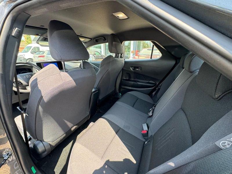 Toyota C-HR 2.0 PHEV E-CVT Active