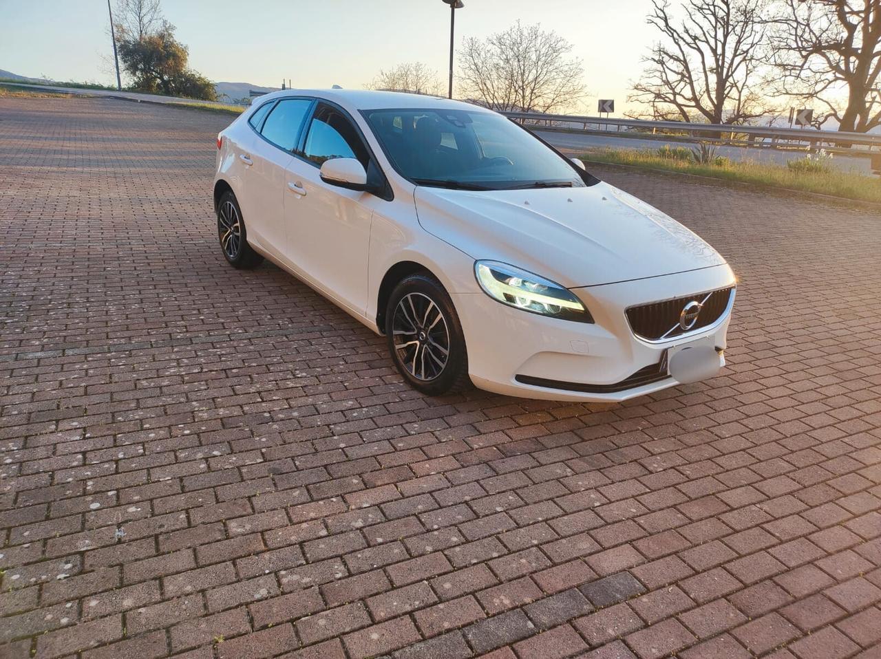 Volvo V40 D3 Geartronic Business Plus