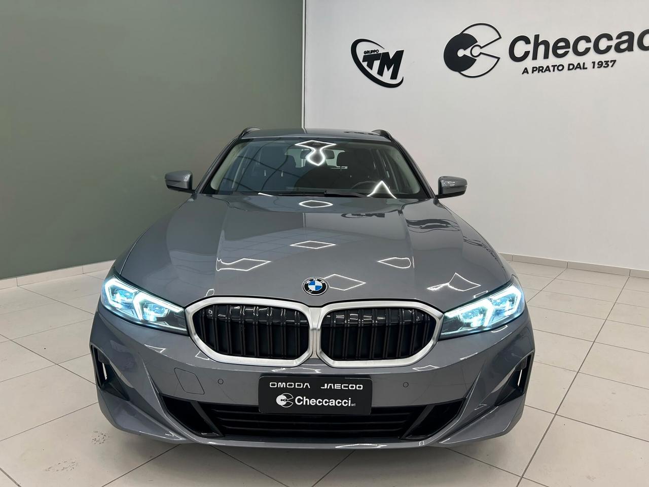 BMW 318 d Serie 3 Touring mhev 48V auto IVA ESPOSTA