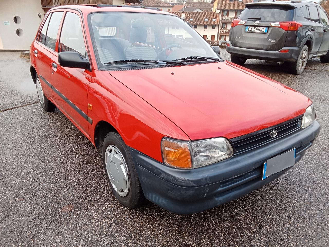 Toyota Carina E 1.6 16V cat Liftback XLi