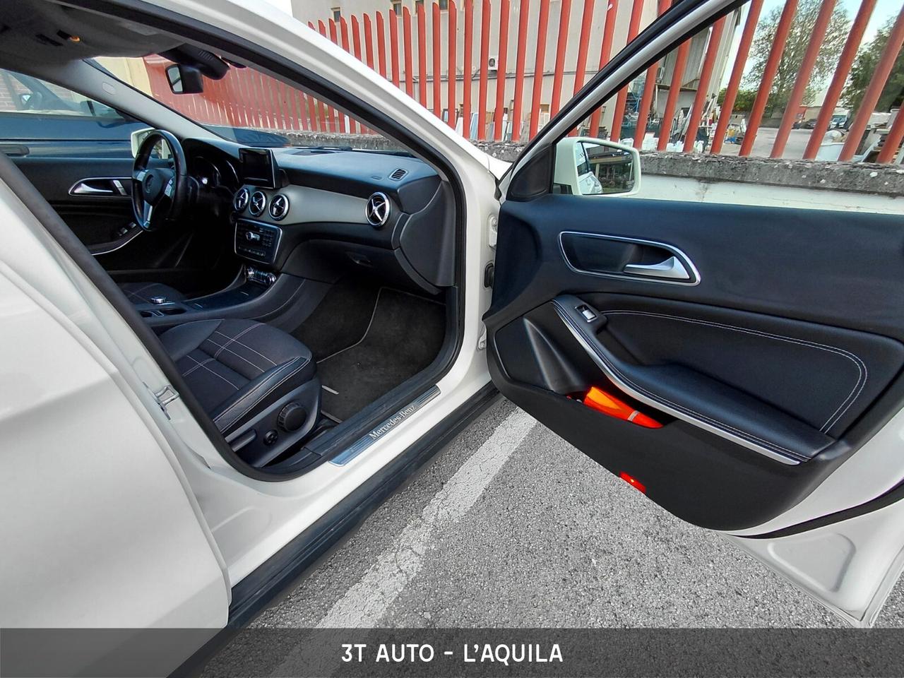 Mercedes-benz GLA 220 CDI Automatic 4Matic Premium