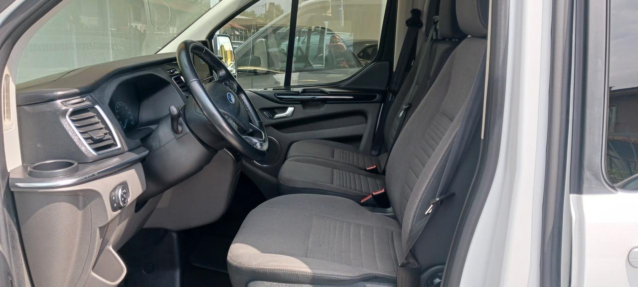 Ford Tourneo Custom 320 2.0 EcoBlue 130CV PC Titanium
