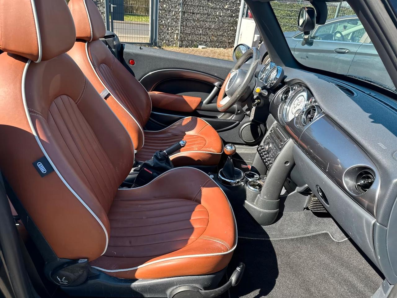 Mini 1.6 16V One Sidewalk Cabrio