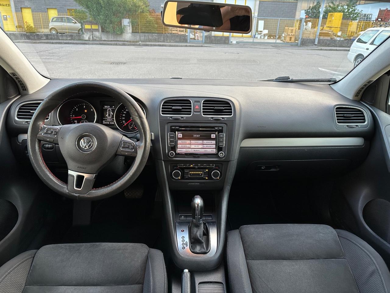 Volkswagen Golf 1.6 TDI DPF DSG 5p. Highline