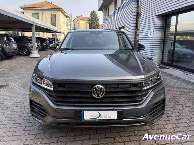 VOLKSWAGEN Touareg 3.0 tdi Black Style tiptronic TELECAMERA CARPLAY