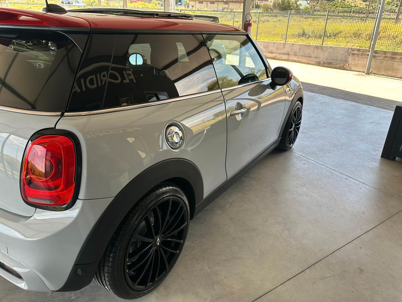 MINI COOPER SD AUTOMATICA 170CV 09/2017