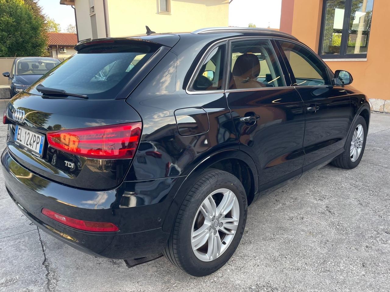 Audi Q3 2.0 TDI 103 kw 2012