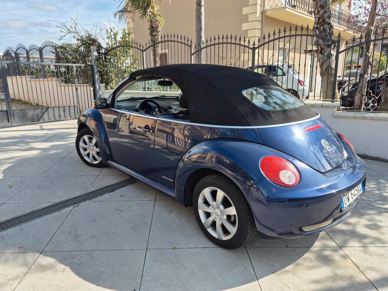 Volkswagen New Beetle 1.6 Cabrio