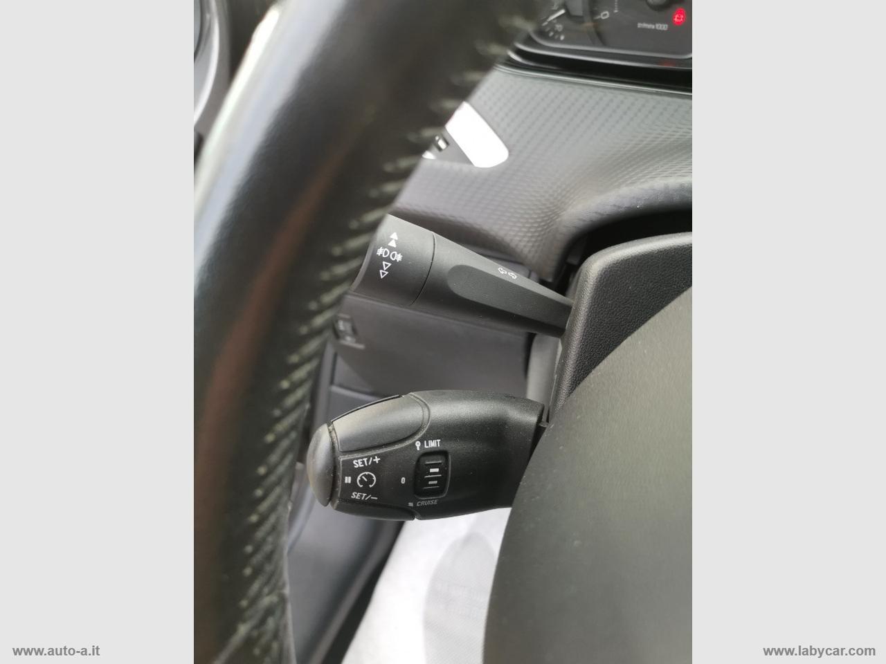 PEUGEOT 2008 PureTech 82 Active