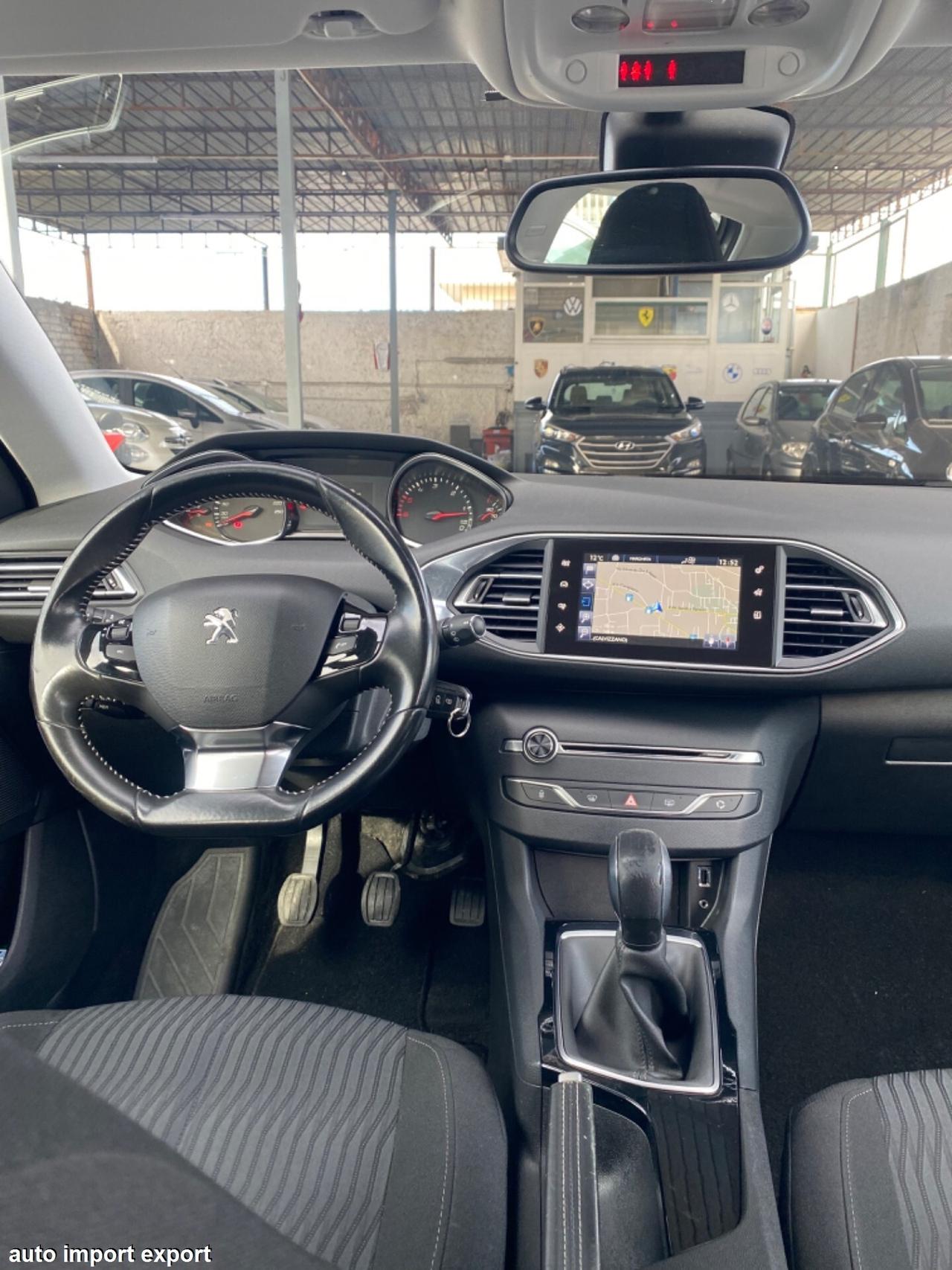 Peugeot 308 1.5 HDI Fine 2015 Full Led Navi