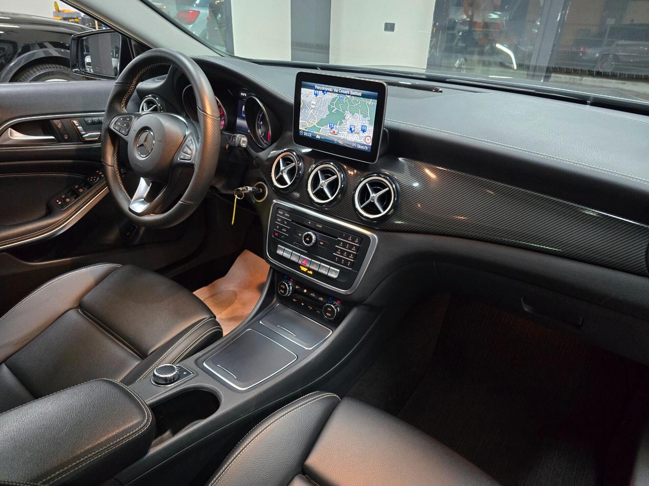 Mercedes-benz GLA 200 d Automatic 4Matic Premium (Tetto)