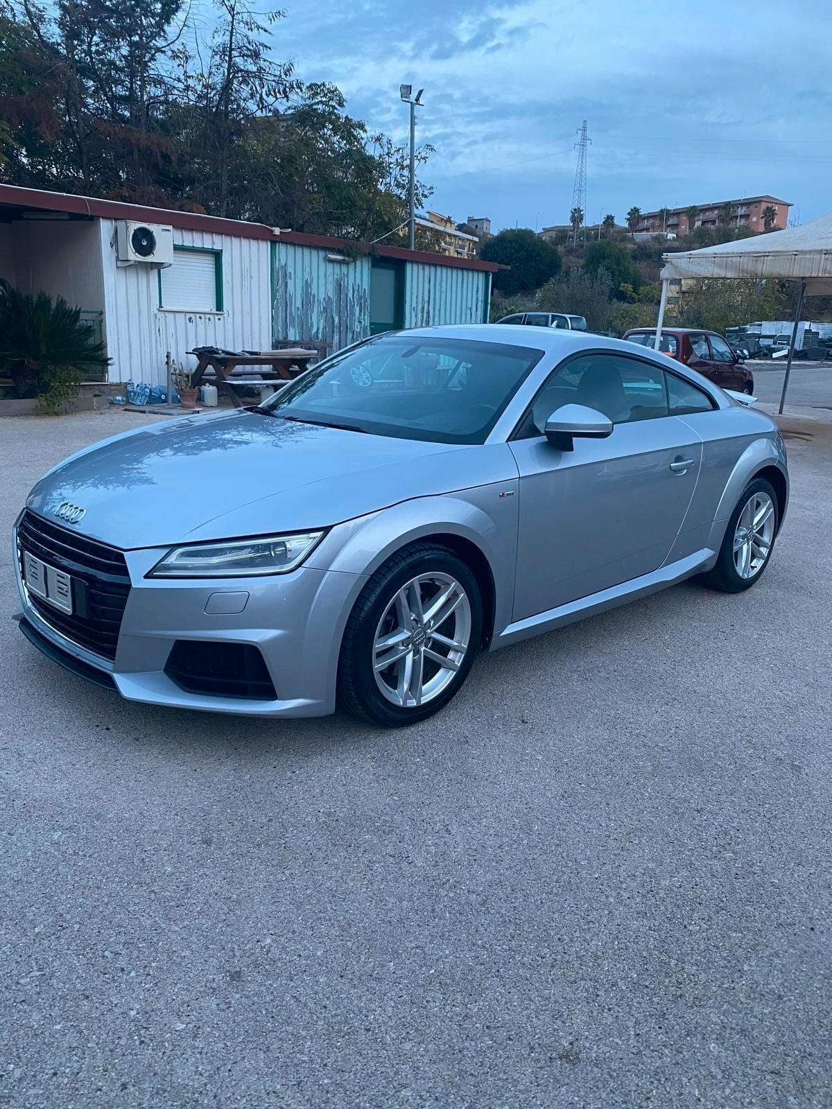 Audi TT Coupé 2.0 TDI ultra S line