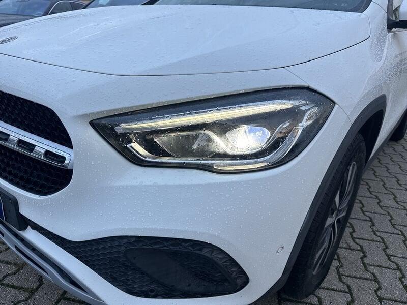 Mercedes-Benz GLA GLA-H247 2020 180 d Sport auto