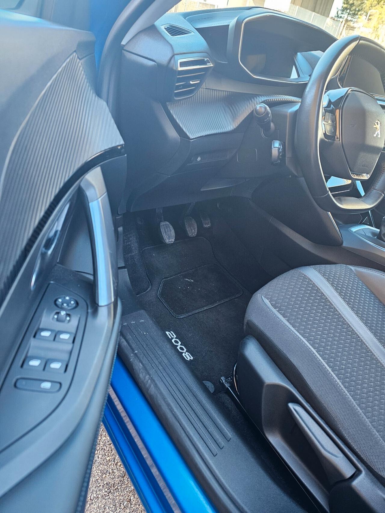 Peugeot 2008 PureTech 100 S&S Allure