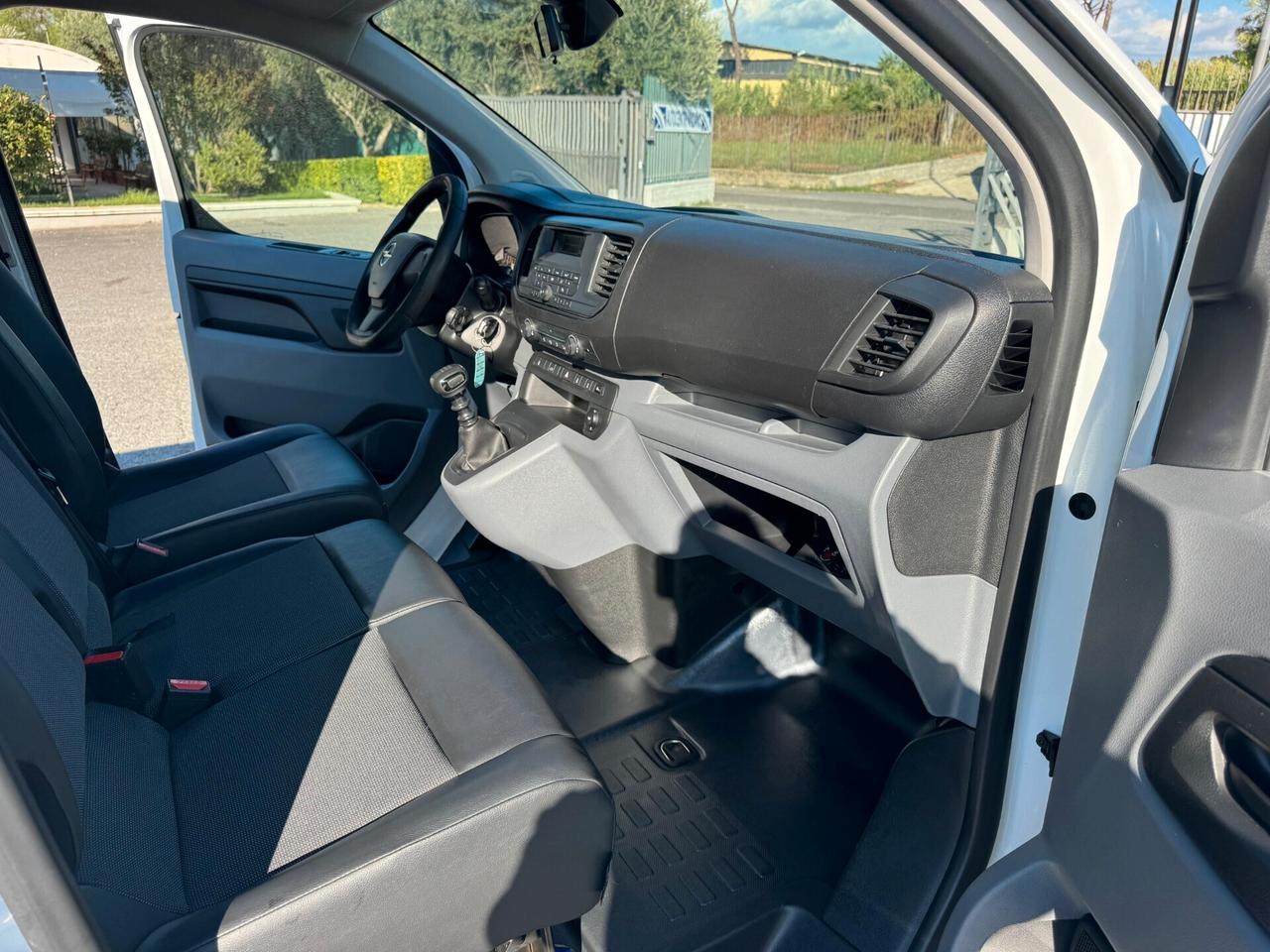 Vivaro 1.5 Diesel 120CV S&S PL-TN M Furgone Essentia