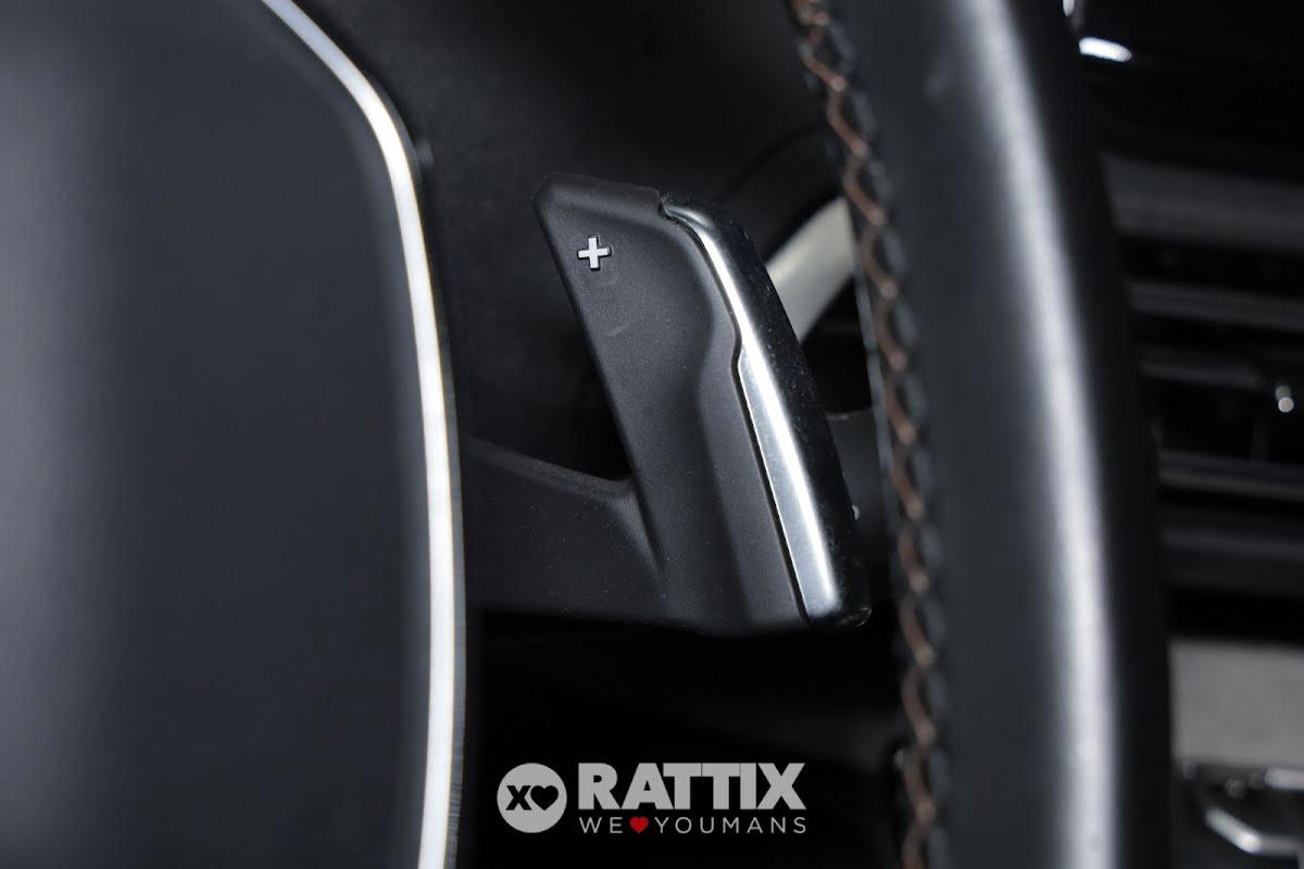 Peugeot 3008 1.6 Hybrid4 300CV GT Pack e-EAT8